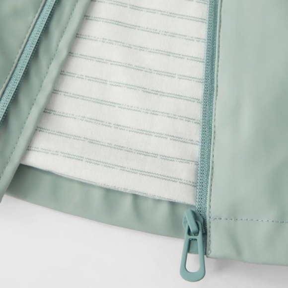 Zara rubberized raincoat - Picture 2 of 3